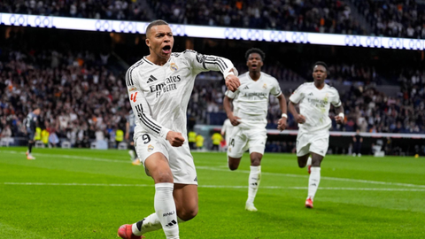 Real Madrid survive late drama to beat Rayo Vallecano and go level with Barcelona