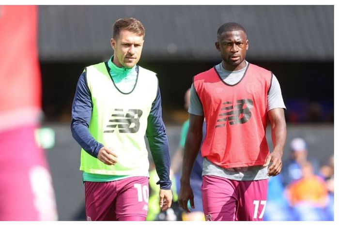 Super Eagles star sends heartfelt message to Arsenal legend