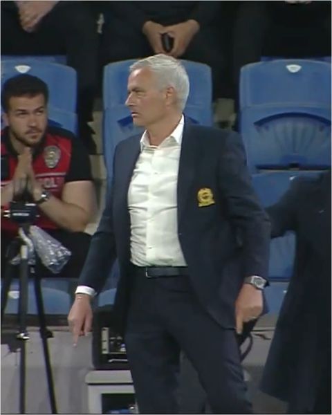 Jose Mourinho's Fenerbahce return to winning ways.