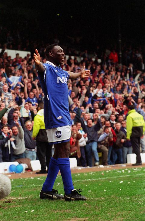 Daniel Amokachi scores for Everton || imago