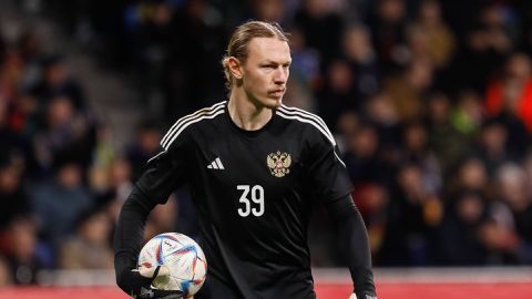 PSG-bound Russian goalkeeper Safonov caught in millions transfer turmoil over ex-wife's debt