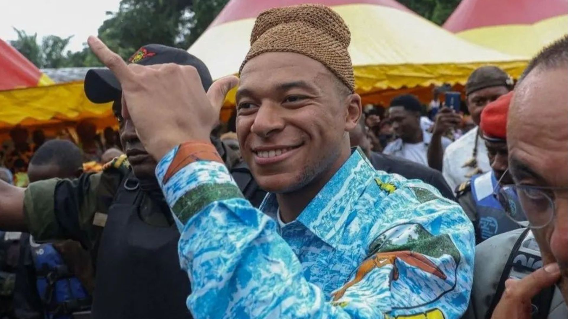 Kylian Mbappe shows off 'Sawa' traditional outfit in Cameroon - Pulse ...