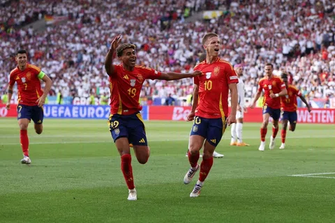 Euro 2024 : Yamal, Olmo masterclass carry Spain past France