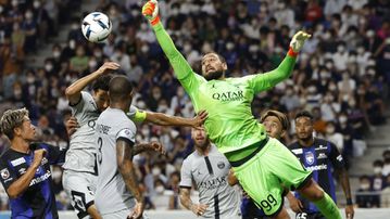 PSG goalkeeper Gianluigi Donnarumma Fuels Transfer Talk with Premier League Rumors Growing