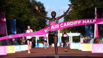 Beatrice Cheserek reigns supreme at the Tallinn Half Marathon