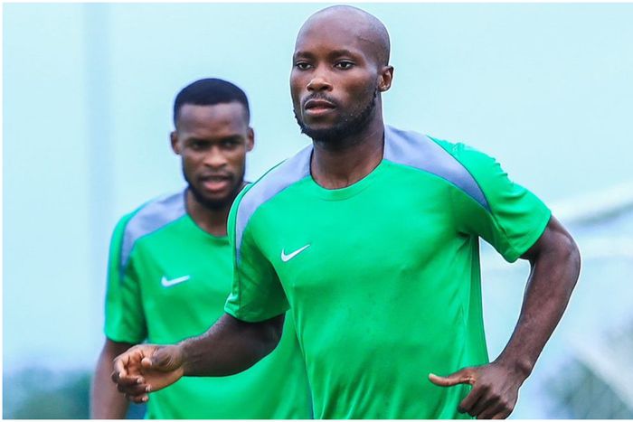 Sodiq Ismail in Super Eagles training before his debut against Benin Republic.