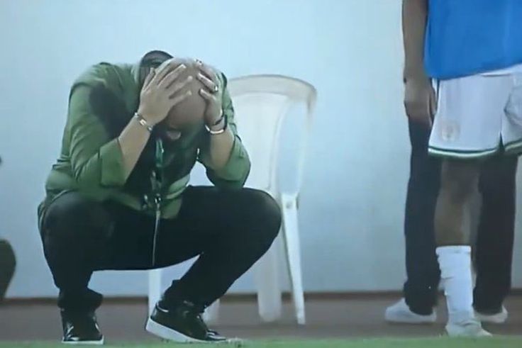 Fans slam Eric Chelle after Nigeria’s 1-1 draw with South Africa