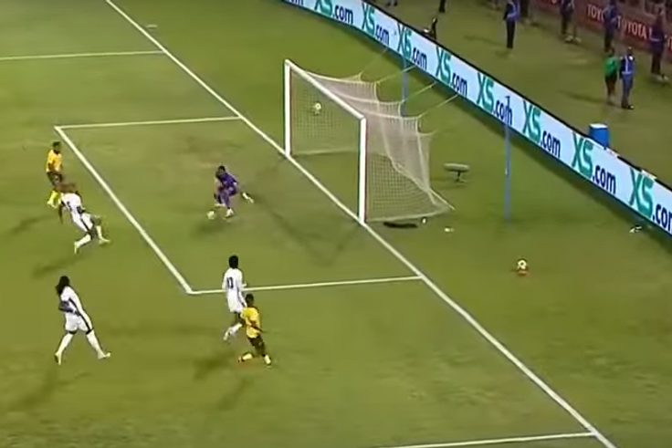 Nigeria vs South Africa: Chelle fails to save himself as Super Eagles struggle on a horrible pitch