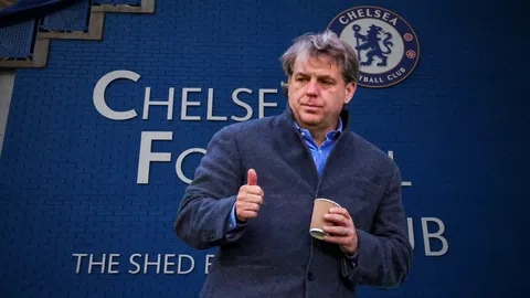 Fans Protest Against Chelsea Owner Todd Boehly Amidst £653 Million Loss