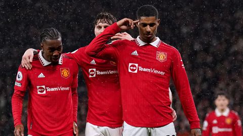 Manchester United cruise into semi-finals with win over Charlton