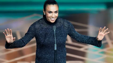 'I'm staying home' - 38-year-old Marta silences retirement rumours, signs 2-year deal