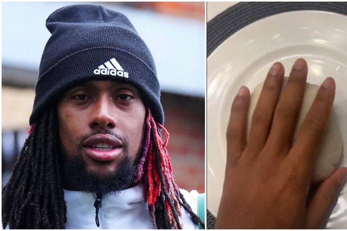 Alex Iwobi slaps fufu to celebrate Fulham's big win in the FA Cup.