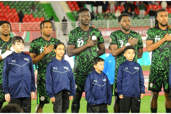 Chukwueze accuses Super Eagles trio Alex Iwobi, Bassey and Lookman. (Photo Credit: Imago)