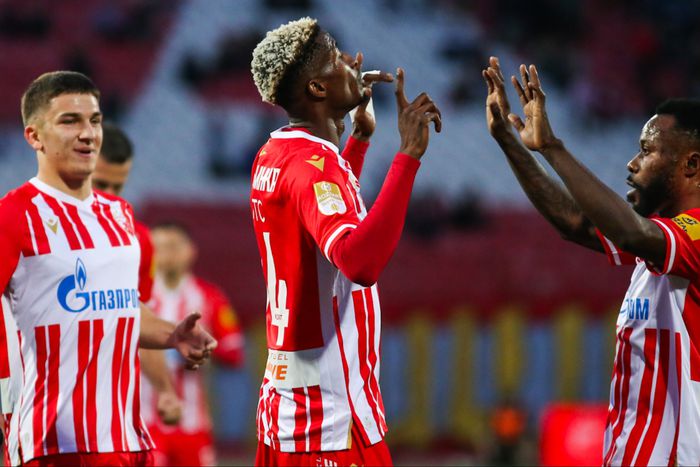 Super Eagles star Peter Olayinka is on target for Crvena Zvezda against Voždovac.