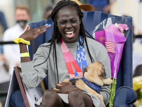 Who are the parents of Athing Mu?