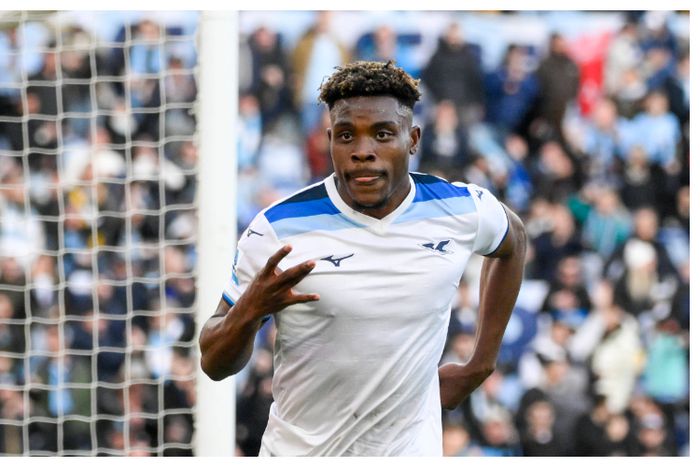 Dele Bashiru hails manager