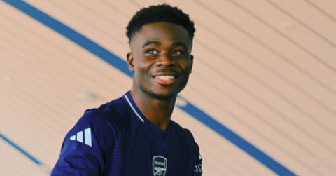 [PHOTOS]: Arsenal give supporters Dubai boost with Saka sighting