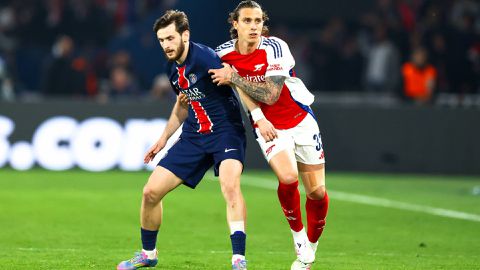 Not the Right Fit - Why Arsenal Passed on Kvaratskhelia and Signed a Dud Instead