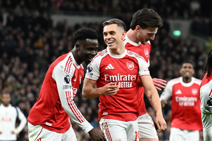 Heartbreak as Arsenal star’s marriage reportedly in crisis after ditching wedding ring