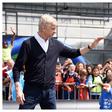 Wenger defends Mbappe