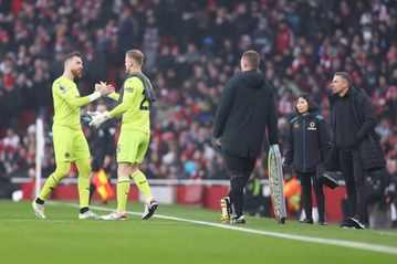 Transfer News Live: Wolves reject Arsenal’s penny-pinching £50k bid for goalkeeper