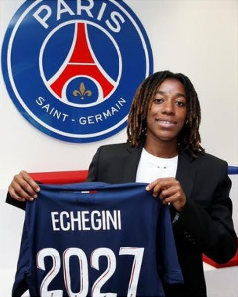 Jennifer Echegini penned a three-year contract with PSG. (Photo Credit: PSG)