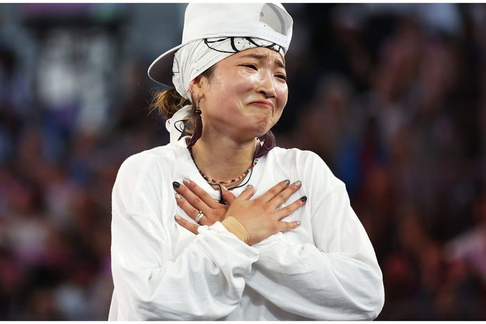 An emotional Ami moments after making Breaking history for Japan in Paris 2024. (Photo Credit: Olympics/X)