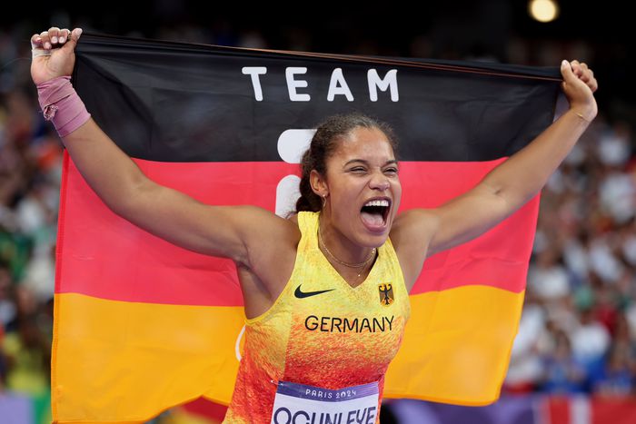 Yemisi Ogunleye wins Gold for Germany at the Olympics