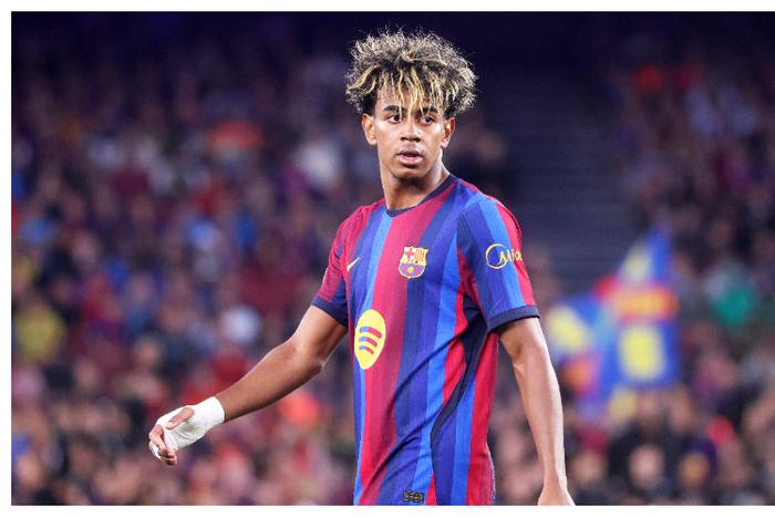 Yamal shuts down campaigning to win Ballon d'Or