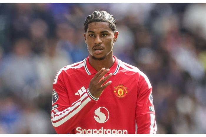 Deco reveals why Barcelona chose Gordon over Rashford