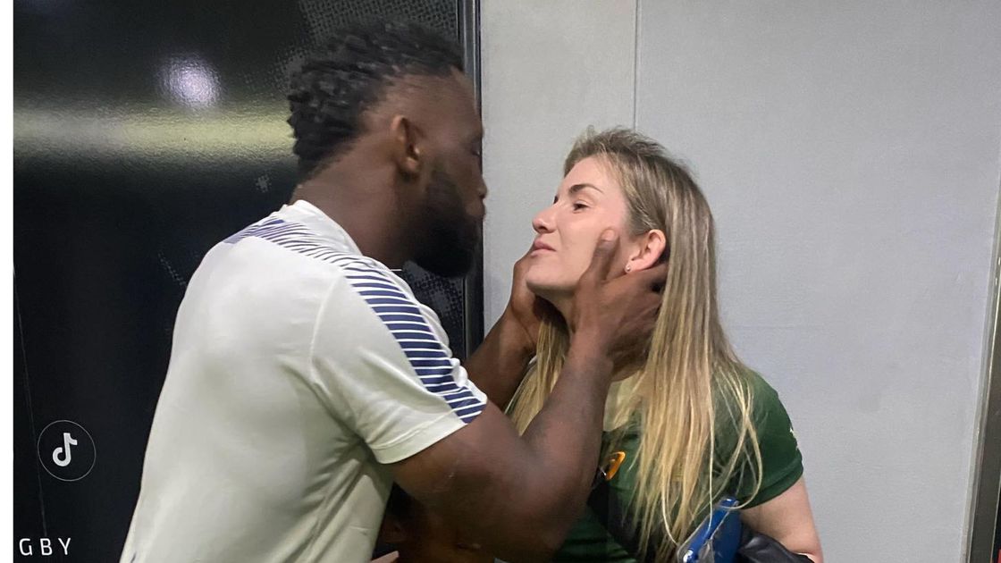 I sent her a message'- Siya Kolisi on the bold move that led to love and  controversy - Pulse Sports Kenya