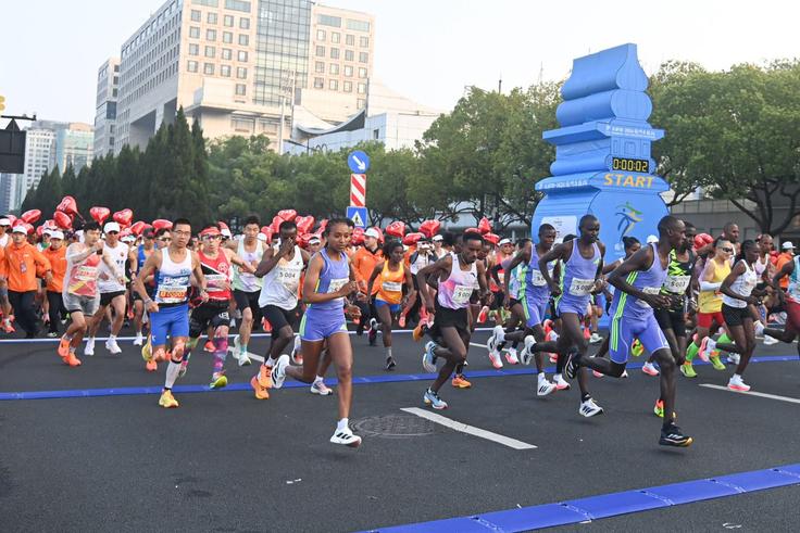 [VIDEO] Volunteer’s mistake costs Kenyan runner nearly Ksh4m at Hangzhou Marathon