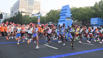 [VIDEO] Volunteer’s mistake costs Kenyan runner nearly Ksh4m at Hangzhou Marathon