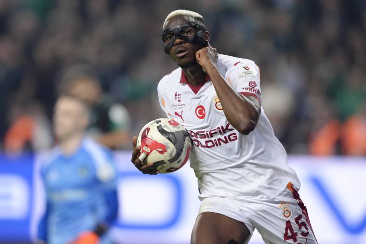 Dutch star of Nigerian heritage showers praise on Osimhen