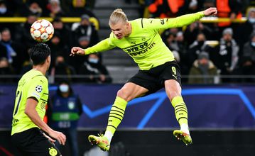 Reus targets Dortmund winning run to pressure Bayern