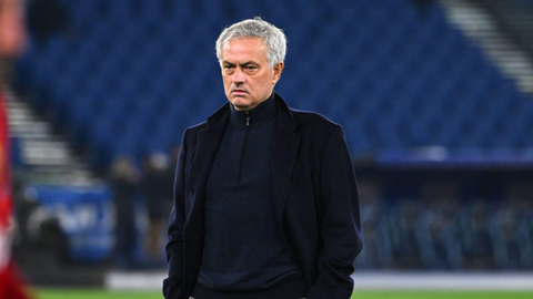 Mourinho's next club hinted with language lessons