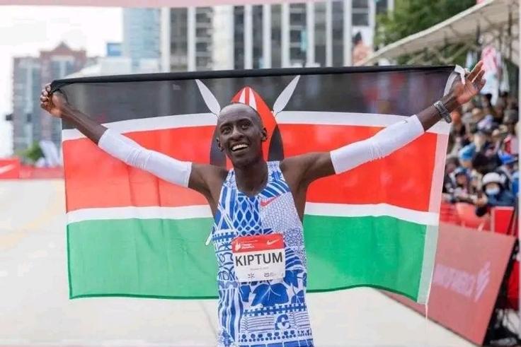 Kelvin Kiptum: Chicago celebrates one year since late Kenyan marathon sensation made history in the Windy City