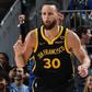 In a matchup of stars Golden State Warriors beat the Phoenix Suns thanks to a dagger by Steph Curry.