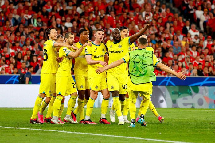 Inter Milan defeated Benfica 0-2 in the Champions League.