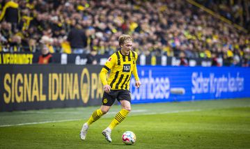 Julian Brandt extends contract with Borussia Dortmund