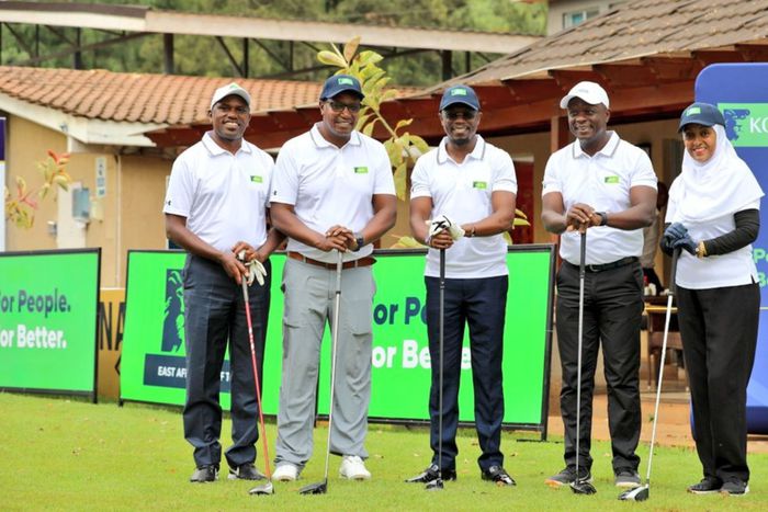 CS Ababu Namwamba (C) during the presiding over the KCB East Africa Golf Tournament