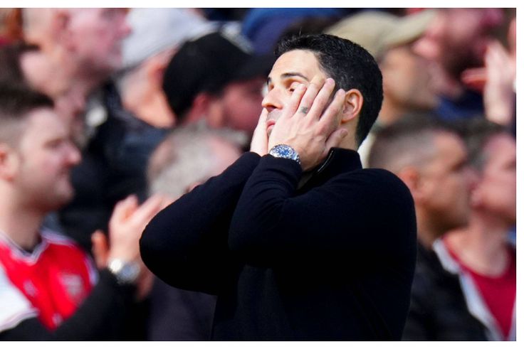 Furious Arsenal fans call for Mikel Arteta’s sacking