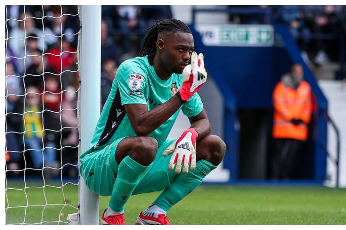 Okonkwo names Man United legendary goalkeeper as idol