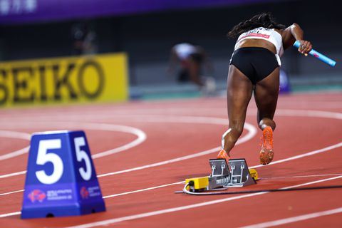 Women's 4x400m relay team disqualified