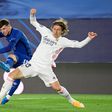 England's Mount eager to resume duel with idol Modric at Euro 2020