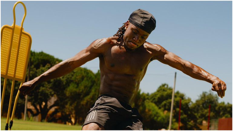 Ademola Lookman training.