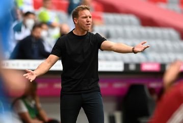 Nagelsmann under pressure to land Bayern's 10th straight league title