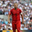 [WATCH] Harry Kane's gesture of respect as he declines to lift trophy as Bayern captain after defeating Tottenham