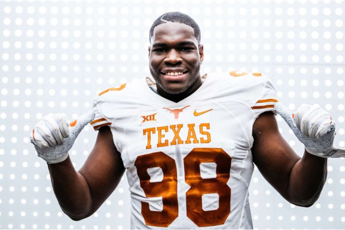 Eagles’ defender earns praise ahead of new season.