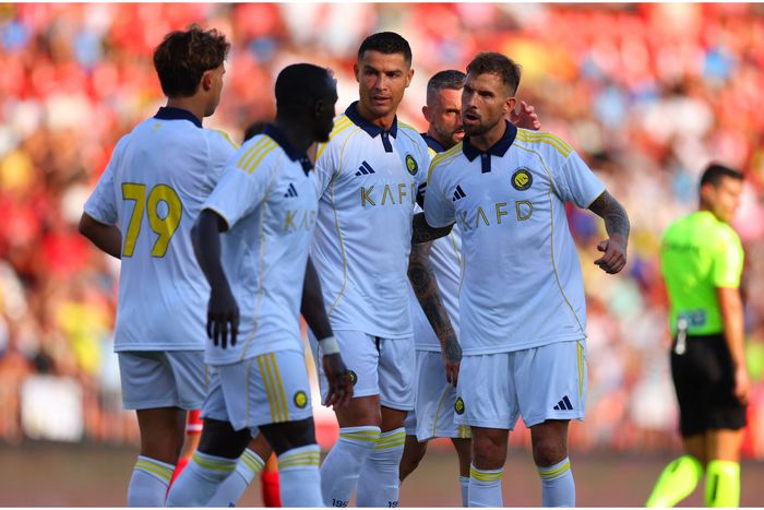 Cristiano Ronaldo scored two goals, but it was not enough as Almeria recorded a 3-2 win against Al Nassr.